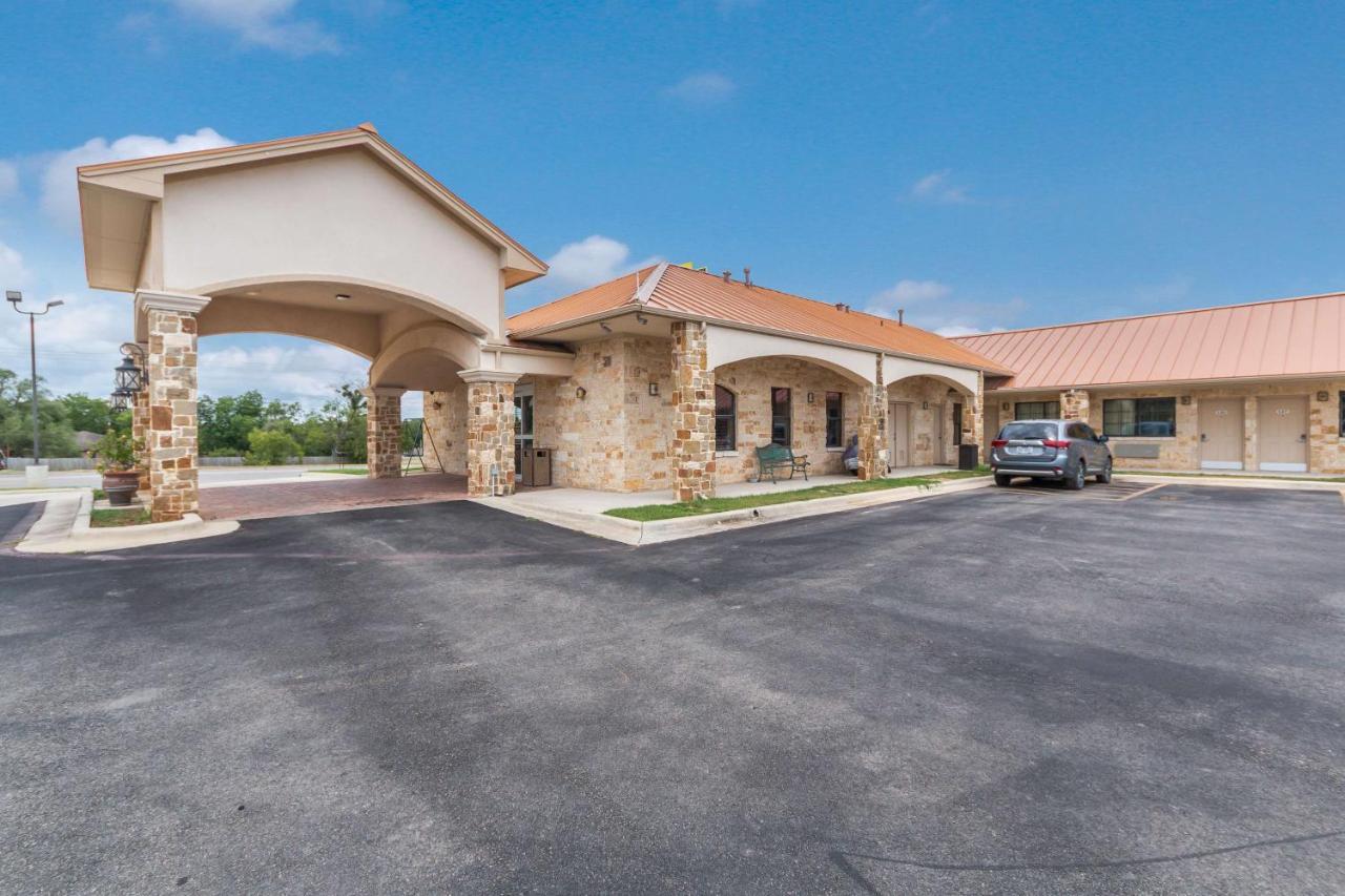 Motel 6 Floresville Exteriör bild